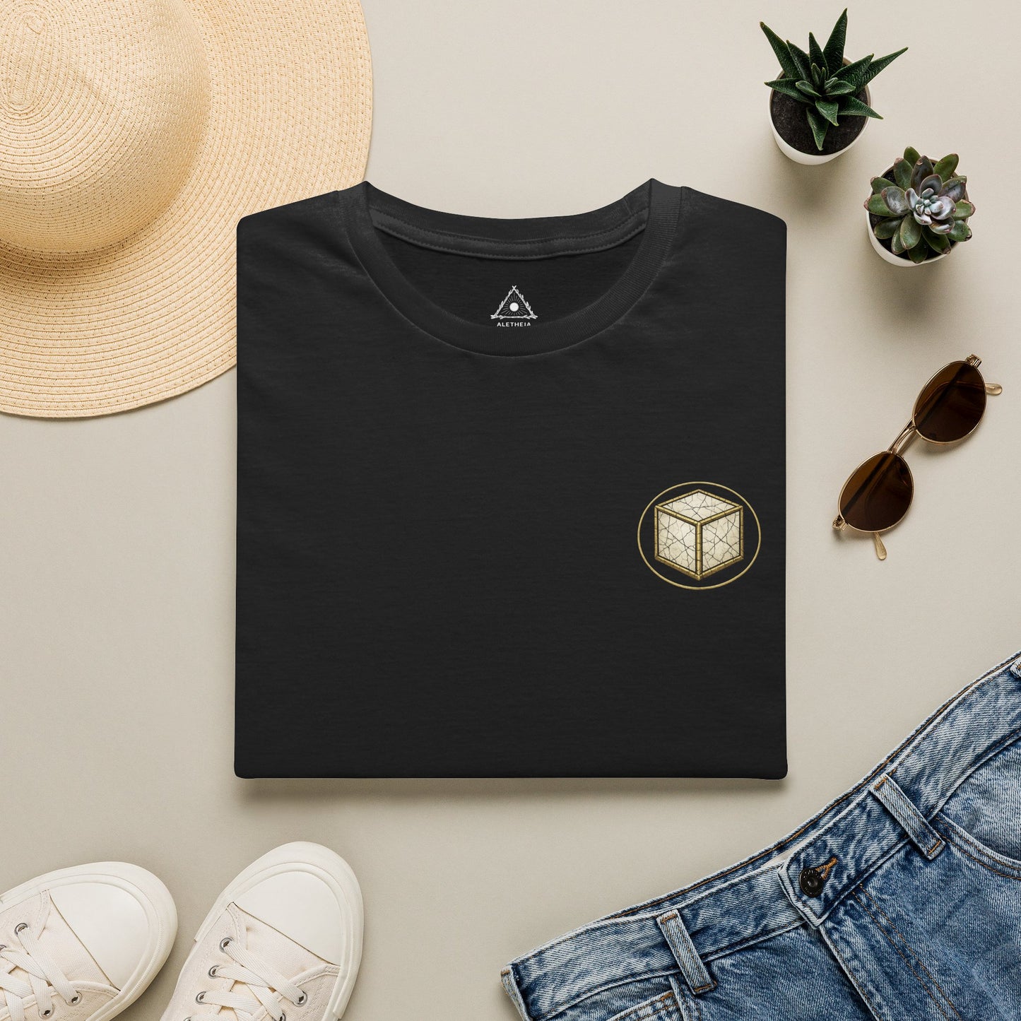 The Perfect Solid of the Fourfold T-Shirt