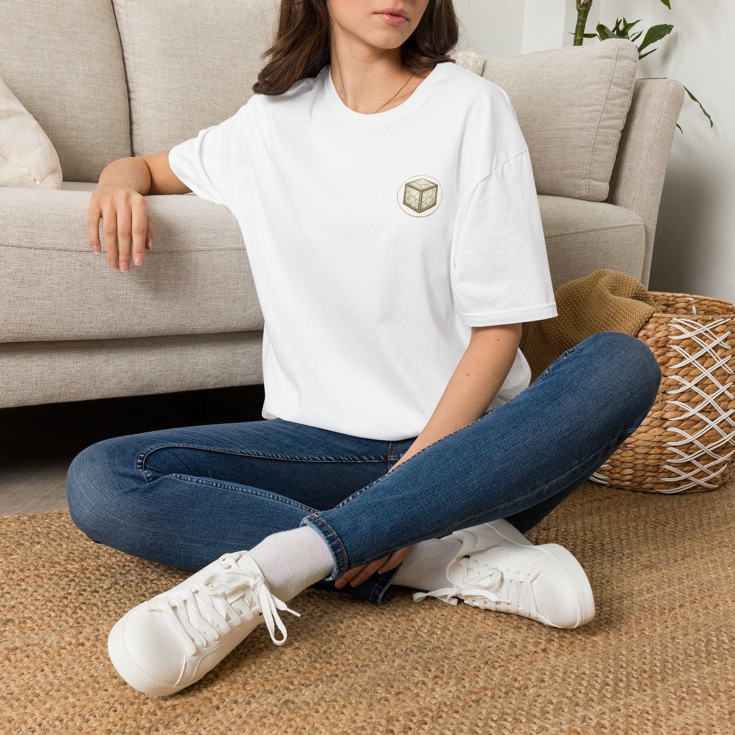The Perfect Solid of the Fourfold T-Shirt